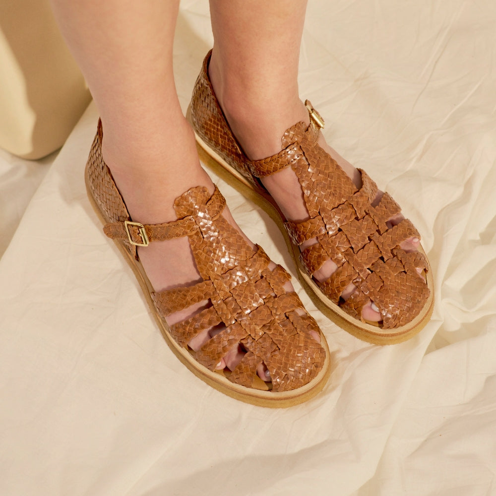Angulus Sandal lukket flettet Tan