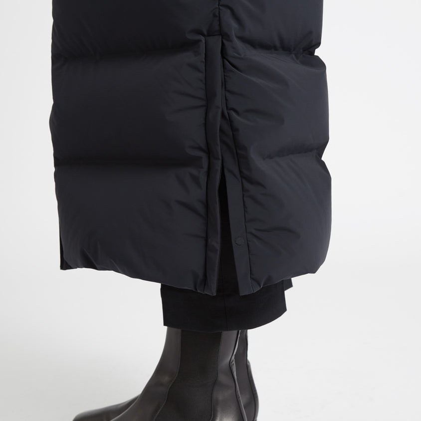 UBR INFINITY Down Coat Black